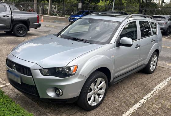 MITSUBISHI OUTLANDER 2.0 16V GASOLINA 4P AUTOMÁTICO